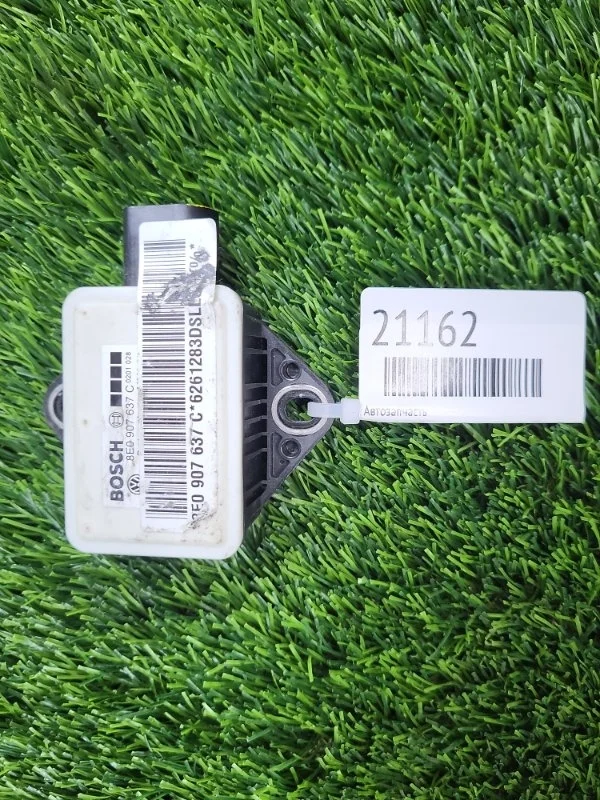 Датчик ускорения Audi A4 2006 8E0907637C B7 BWE 2.0T