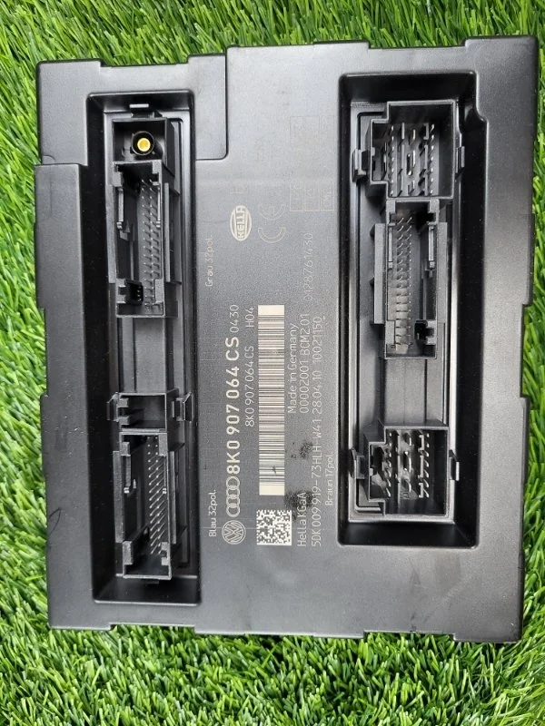 Блок комфорта Audi A4 2009 8K0907064CS B8 CDH 1.8T
