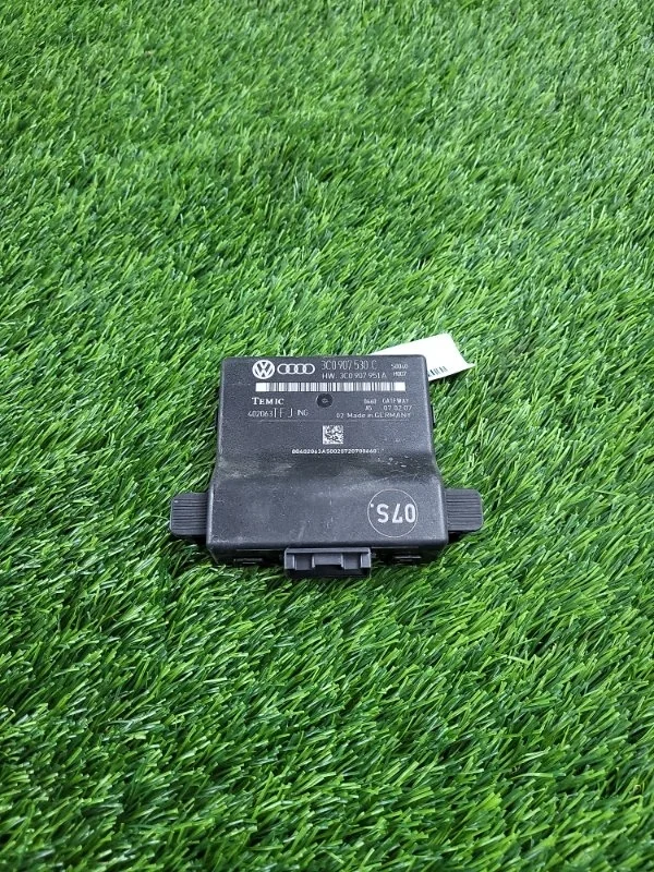 Блок интерфейс Volkswagen Passat 2008 3C0907530C B6 BZB 1.8T