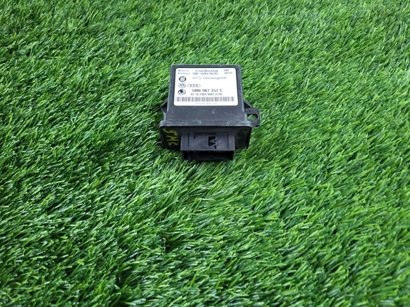 Блок управления корректора фар Volkswagen Tiguan 2012 5M0907357C 5N CCZ 2.0T