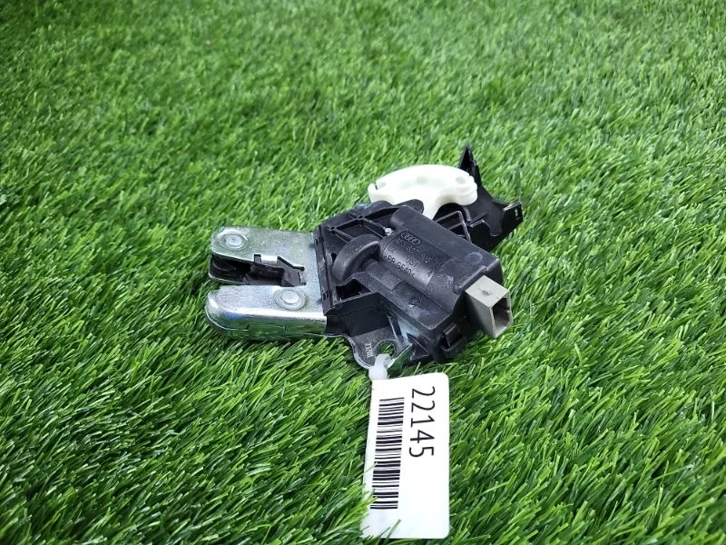 Замок багажника Audi A6 2005 4F5827505D C6 AUK 3.2
