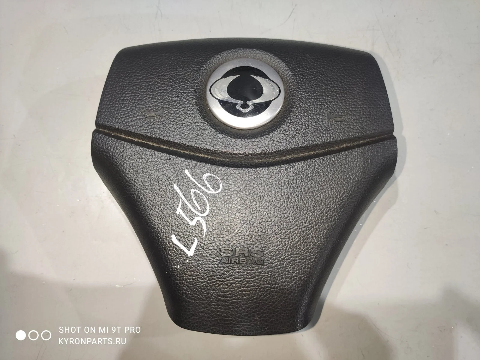 Подушка безопасности airbag водителя SsangYong Actyon C200