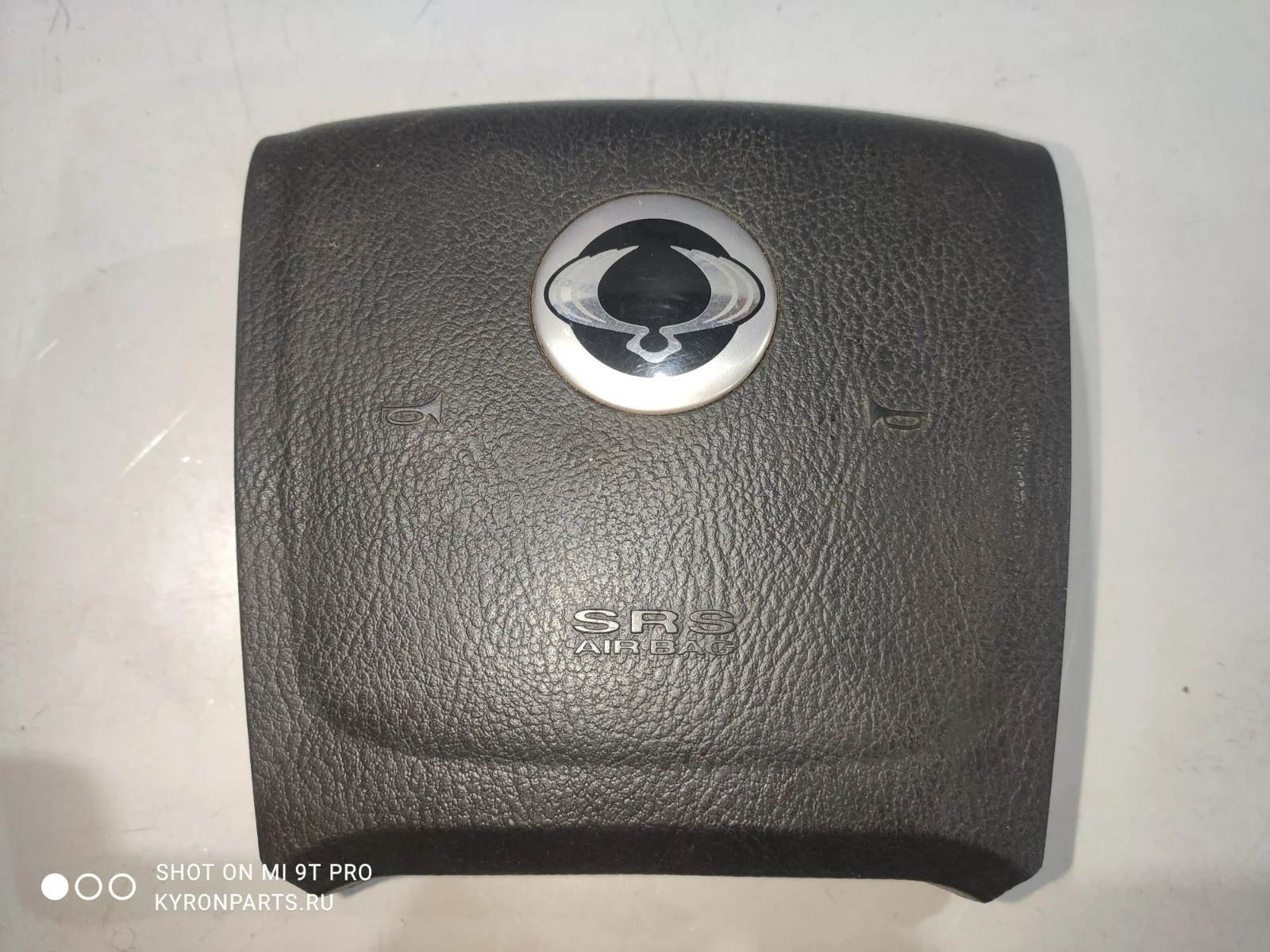 Подушка безопасности airbag водителя Ssangyong Kyron D130