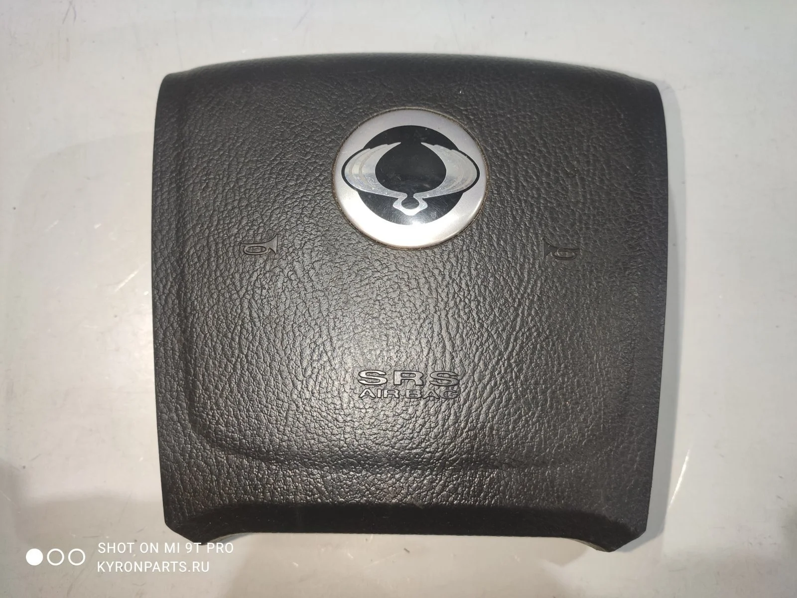 Подушка безопасности airbag водителя Ssangyong Kyron D130