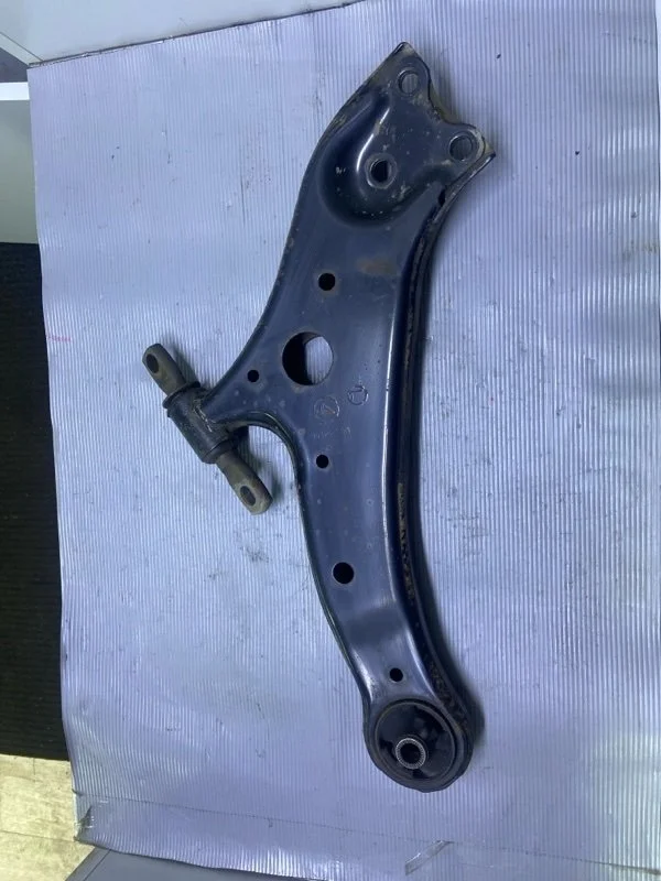 Рычаг передний левый Lexus Rx 2016-2021 4806948070 AGL20, передний левый