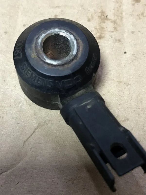 Датчик детонации BMW X6 13627577034 E71