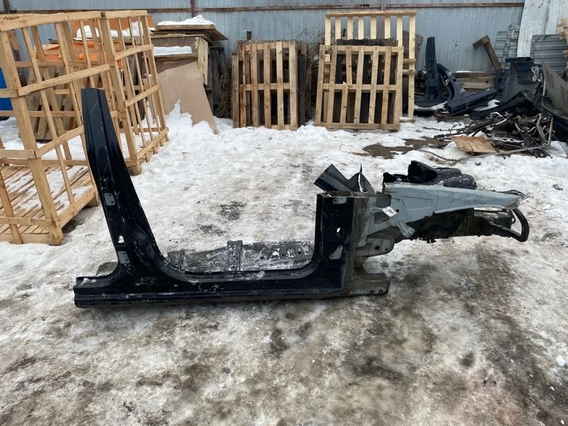 Лонжерон передний правый Mercedes-benz 2006 W221