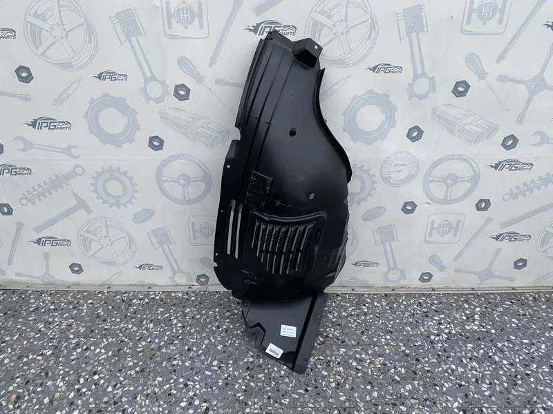 Подкрылок передний правый передняя часть Mercedes-benz GLE V167