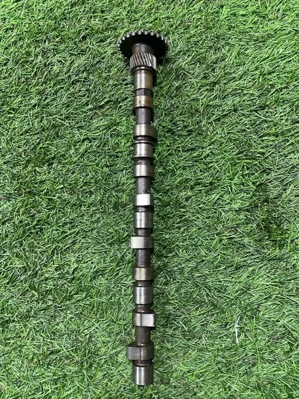 Распредвал (выпускной) Nissan Patrol 1990-2002, 1997- Y61