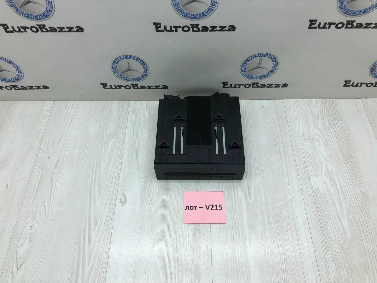 CD-чейнджер Mercedes R171