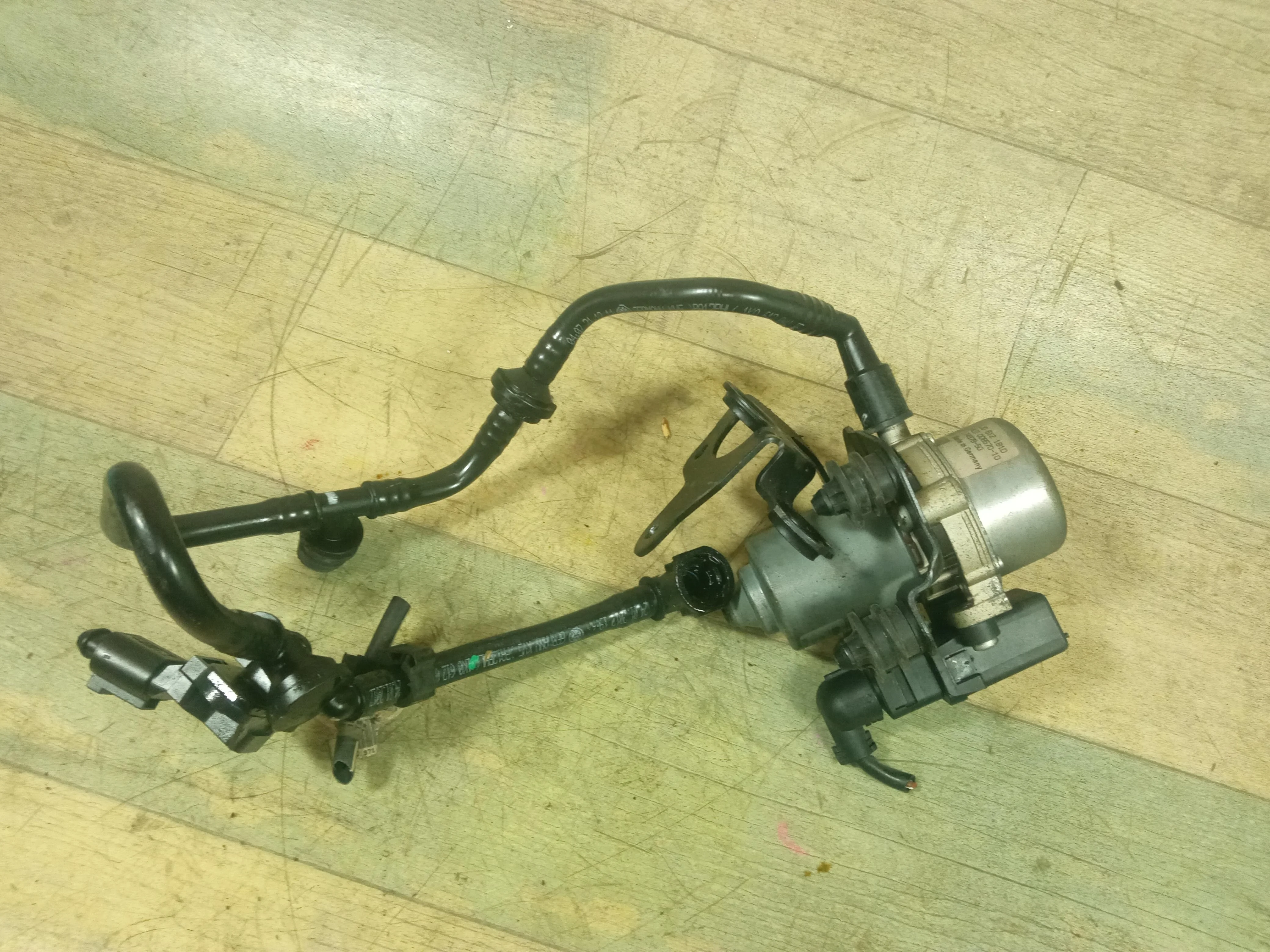Вакуумный насос тормозов VAG 1.2T 1.4T Audi VW