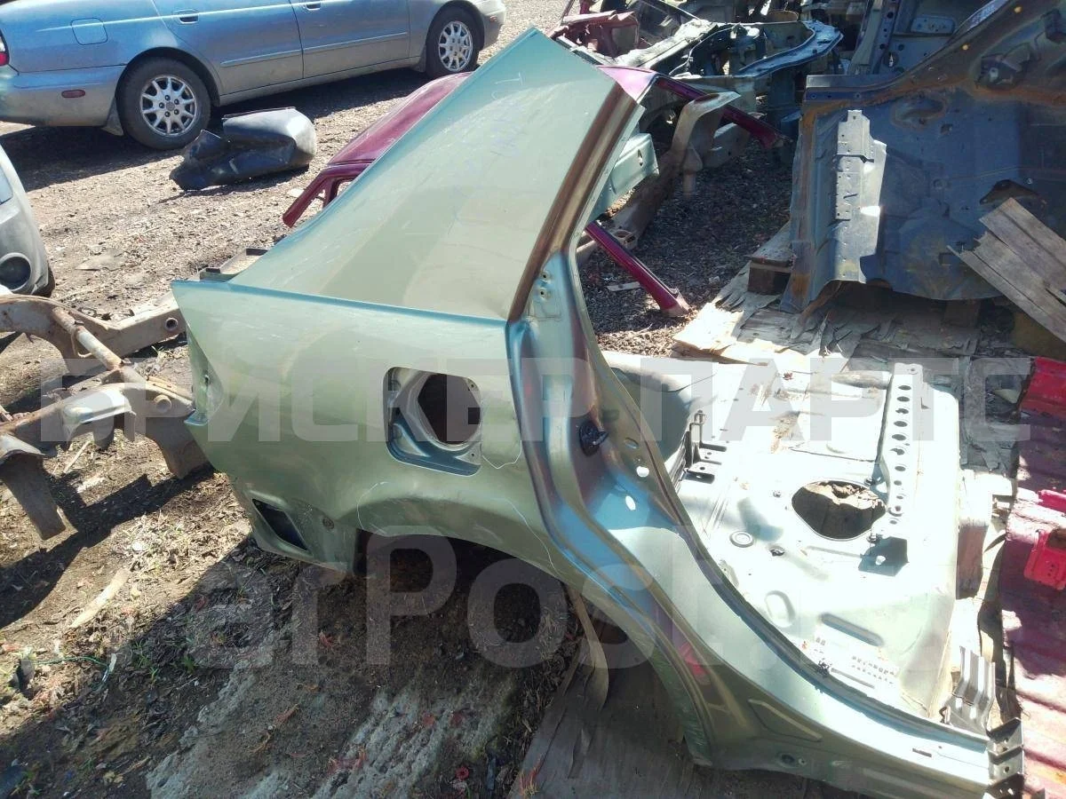 Крыло заднее правое Ниссан Тиида 1  C11
