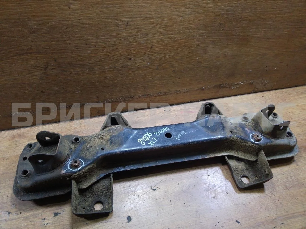 Подрамник передний Сузуки XL7 (Икс-эль) 1 серия