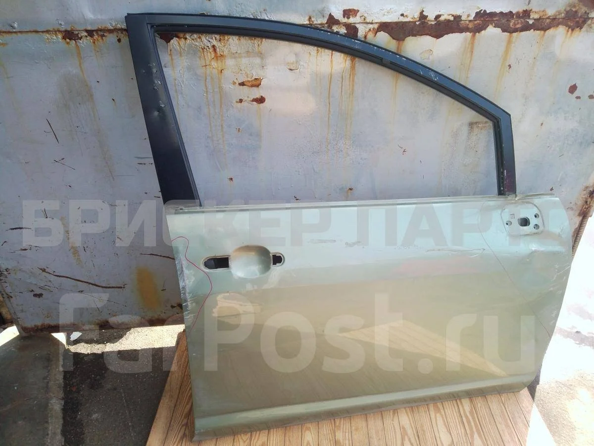 Дверь передняя правая Ниссан Тиида 1  C11