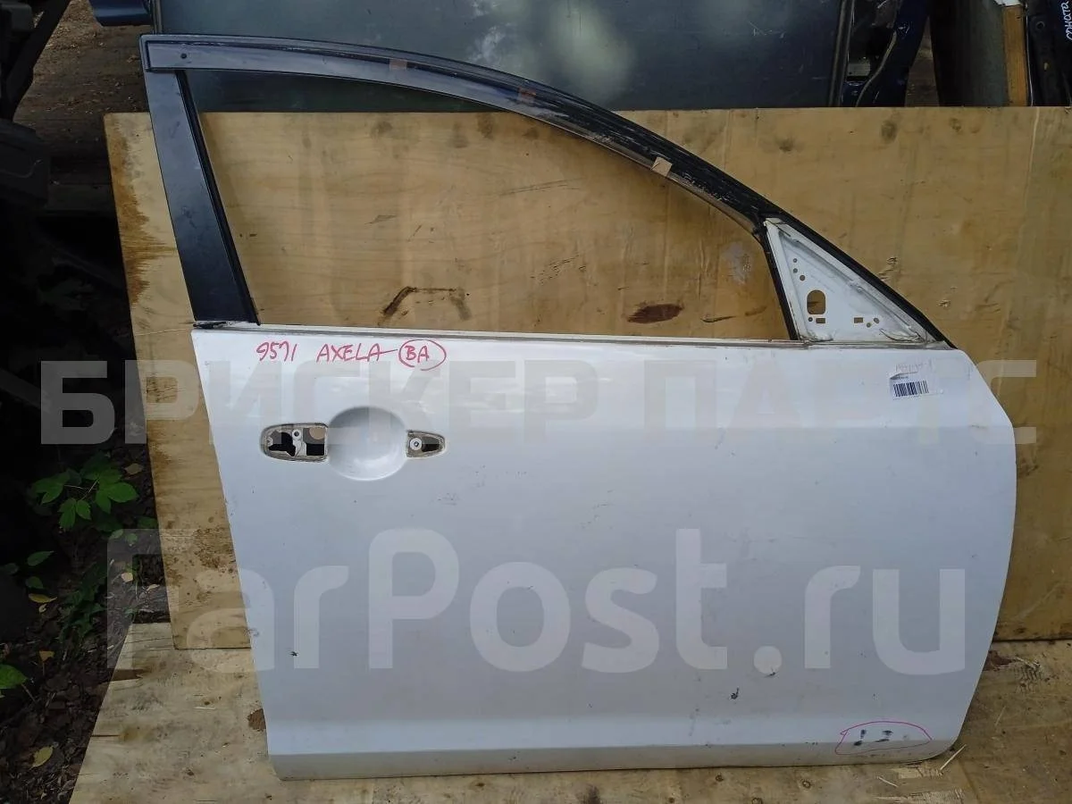 Дверь передняя правая Мазда 3 1 (BK)