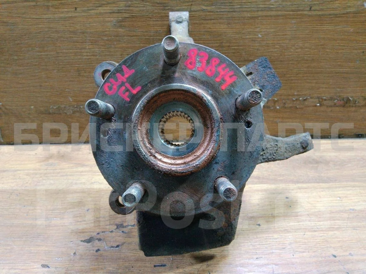 Кулак поворотный лев Киа Сид 2  JD