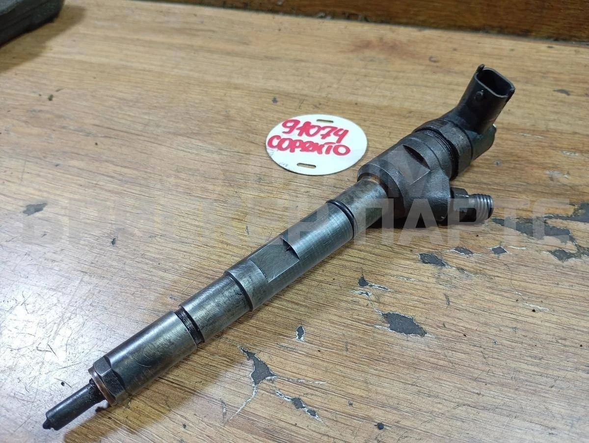 Форсунка дизельная Киа Соренто I серия рестайлинг BL