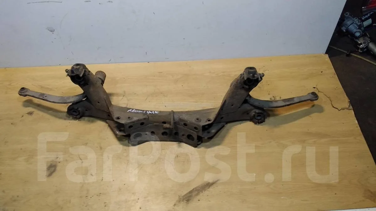 Подрамник задний Тойота Авенсис 2 (T250)