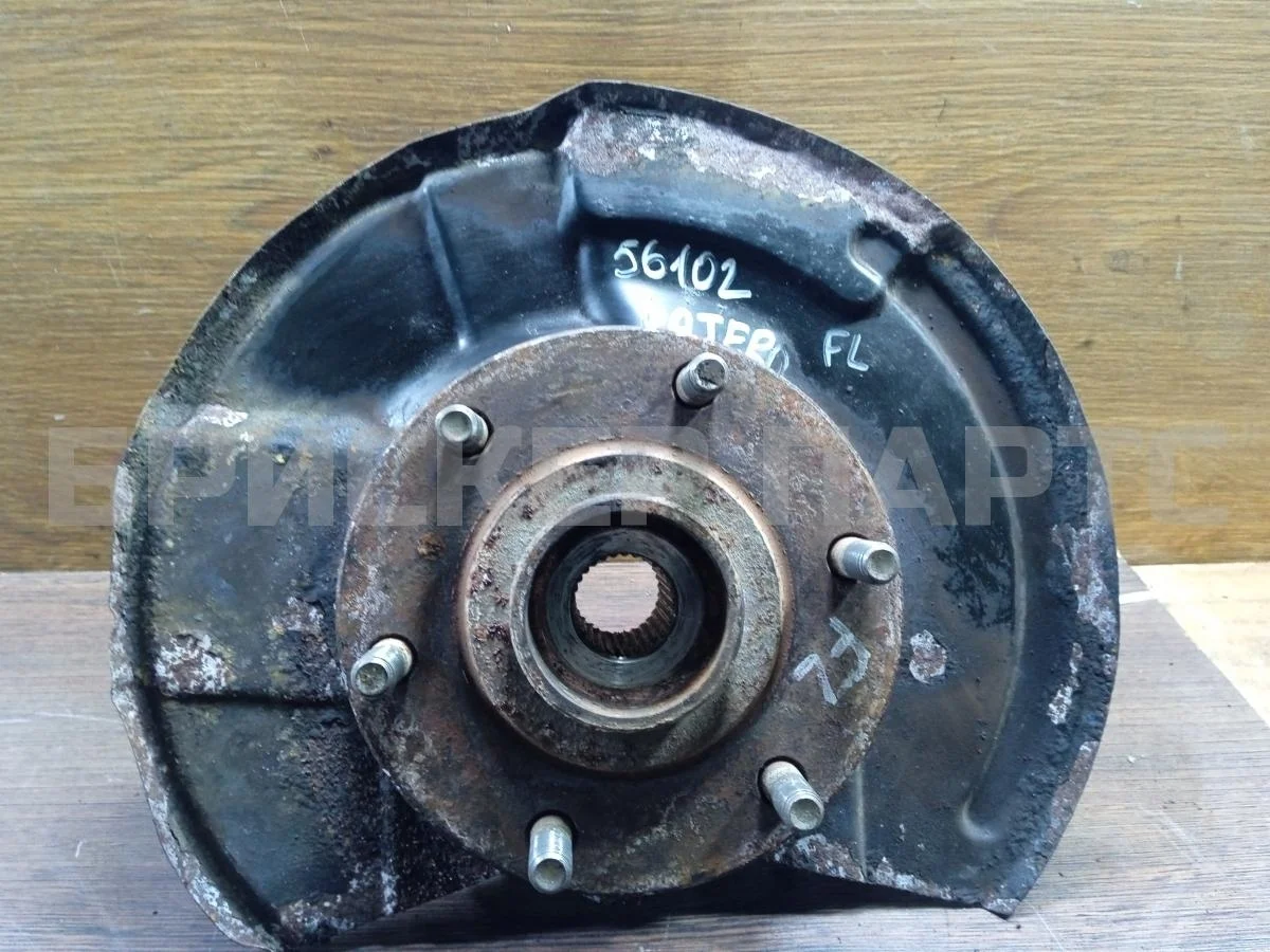 Кулак поворотный лев Митсубиси Паджеро/Монтеро 4 (V90/V80)