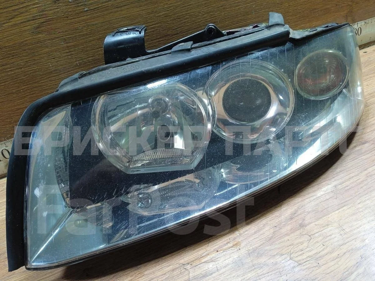Фара левая Ауди А4 Б6 (8EC, 8E5)