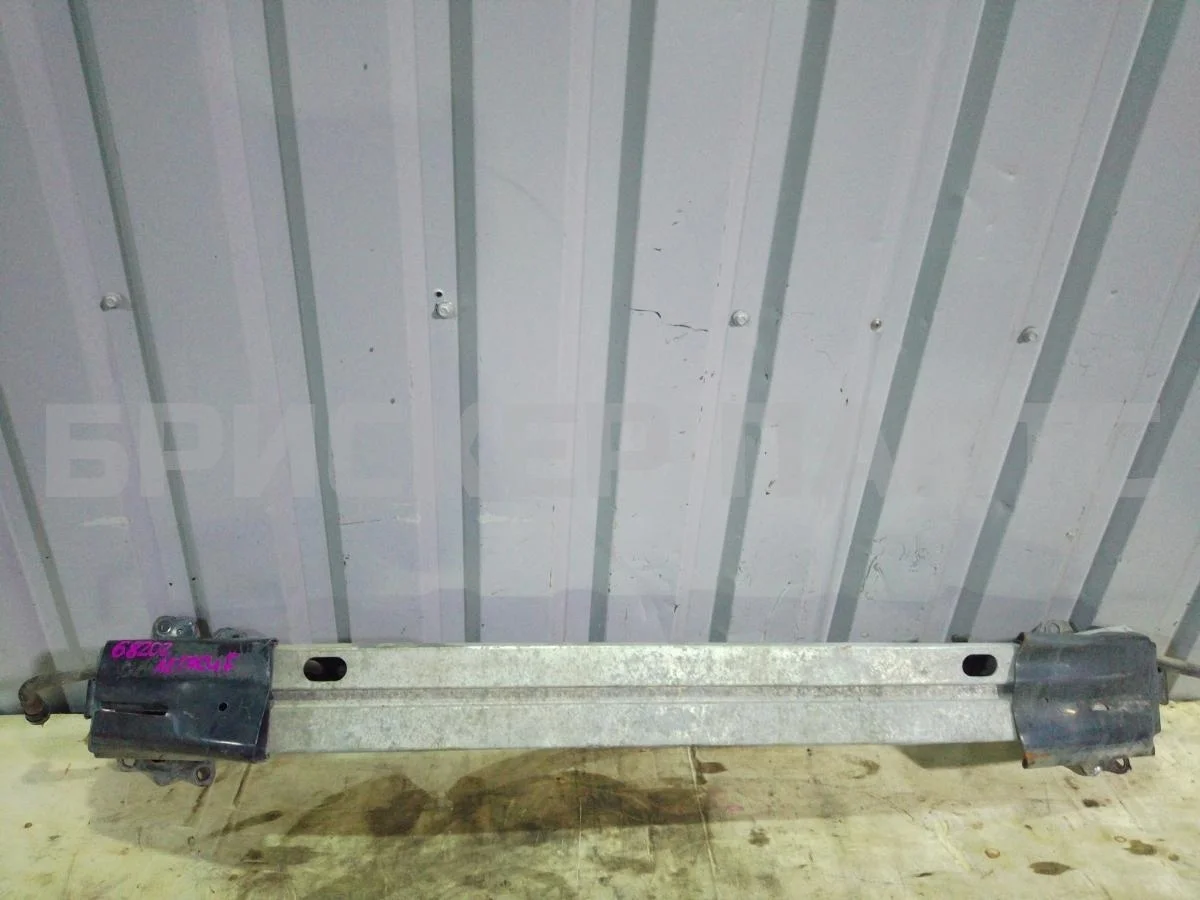 Усилитель бампера(пер) Субару Легаси 4  B13