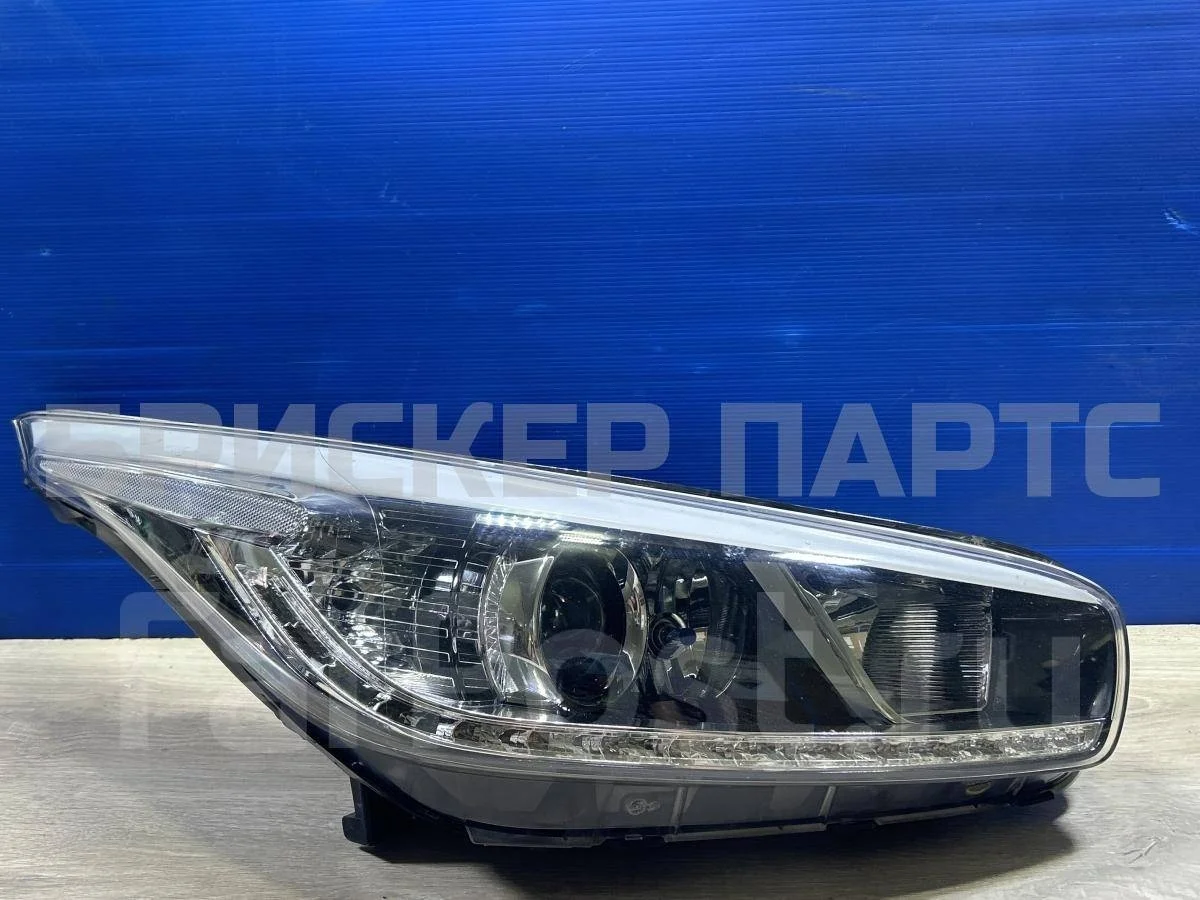 Фара правая Киа Сид 2  JD