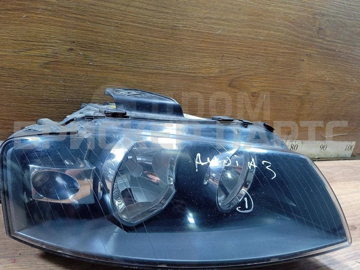 Фара правая Ауди A3 2  (8P)