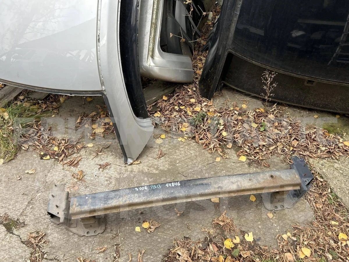 Усилитель бампера(зад) Пежо 3008 1