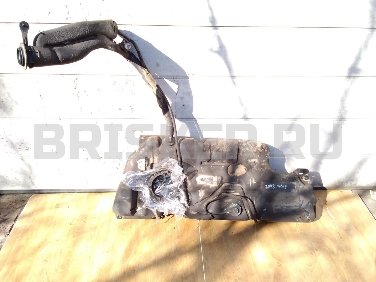 Бак топливный Пежо 3008 1