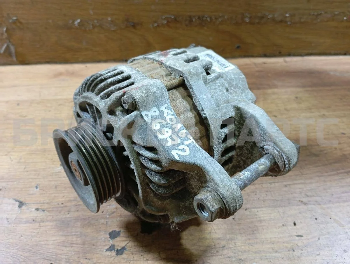 Генератор Митсубиси Кольт 6  Z30