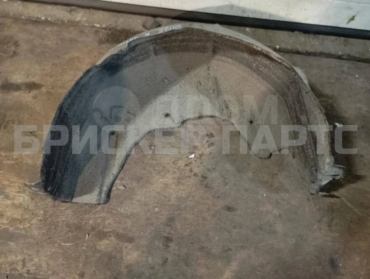 Подкрылок задний прав. Тойота Авенсис 2 (T250)
