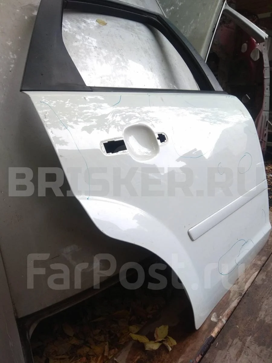 Дверь задняя правая Форд Фокус 2  CB4