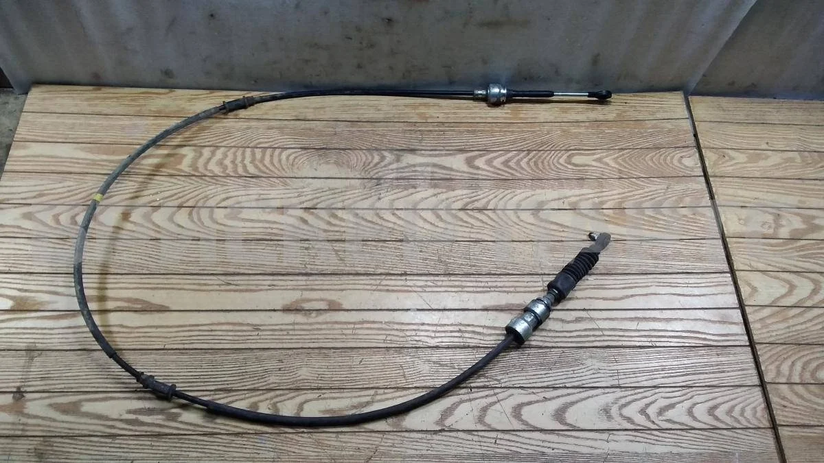 Трос КПП Ниссан Тиида 1  C11