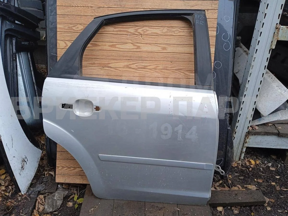 Дверь задняя правая Форд Фокус 2  CB4