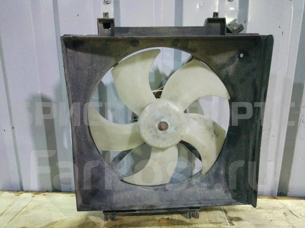 Вентилятор охлаждения Субару Легаси 4  B13