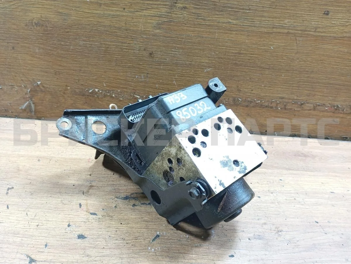 Блок, насос ABS Ниссан Максима 5  A33