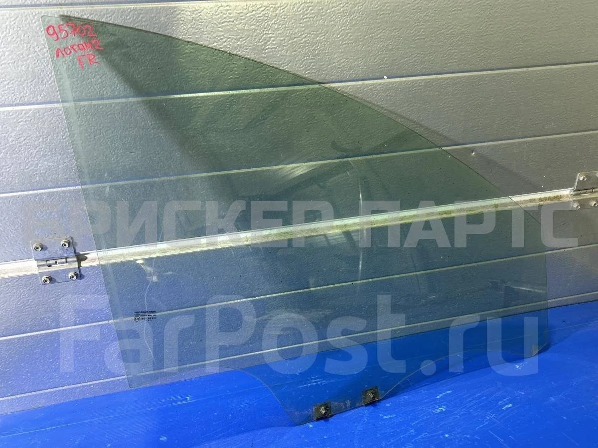 Стекло двери передней Рено Логан 2  L8