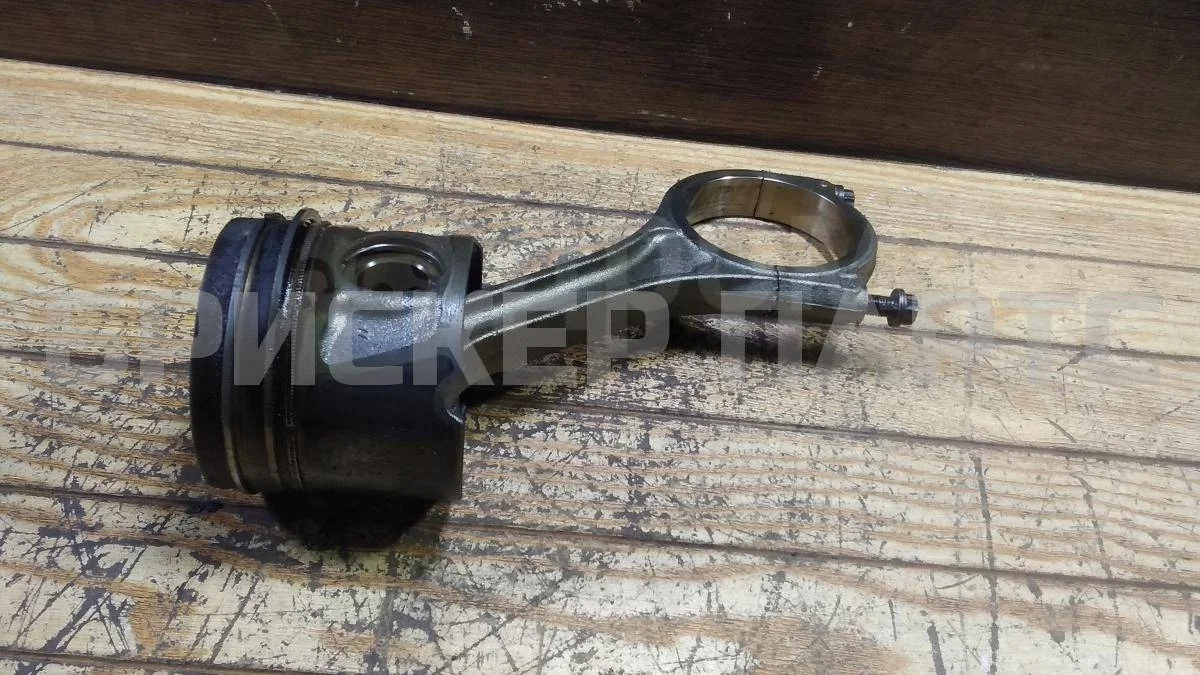 Поршень с шатуном Ленд Ровер Дискавери 3