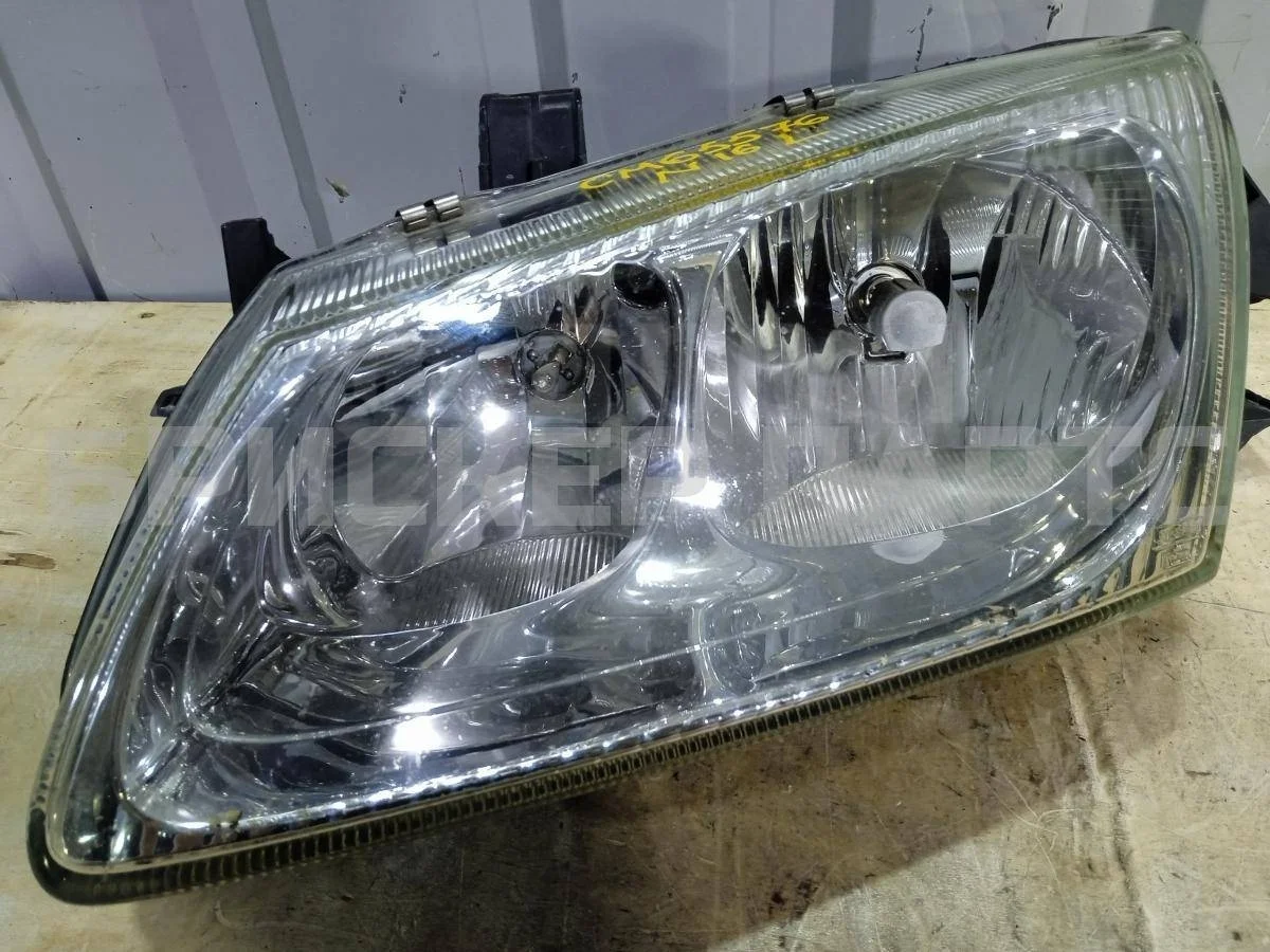 Фара левая Ниссан Альмера 2  (N16)