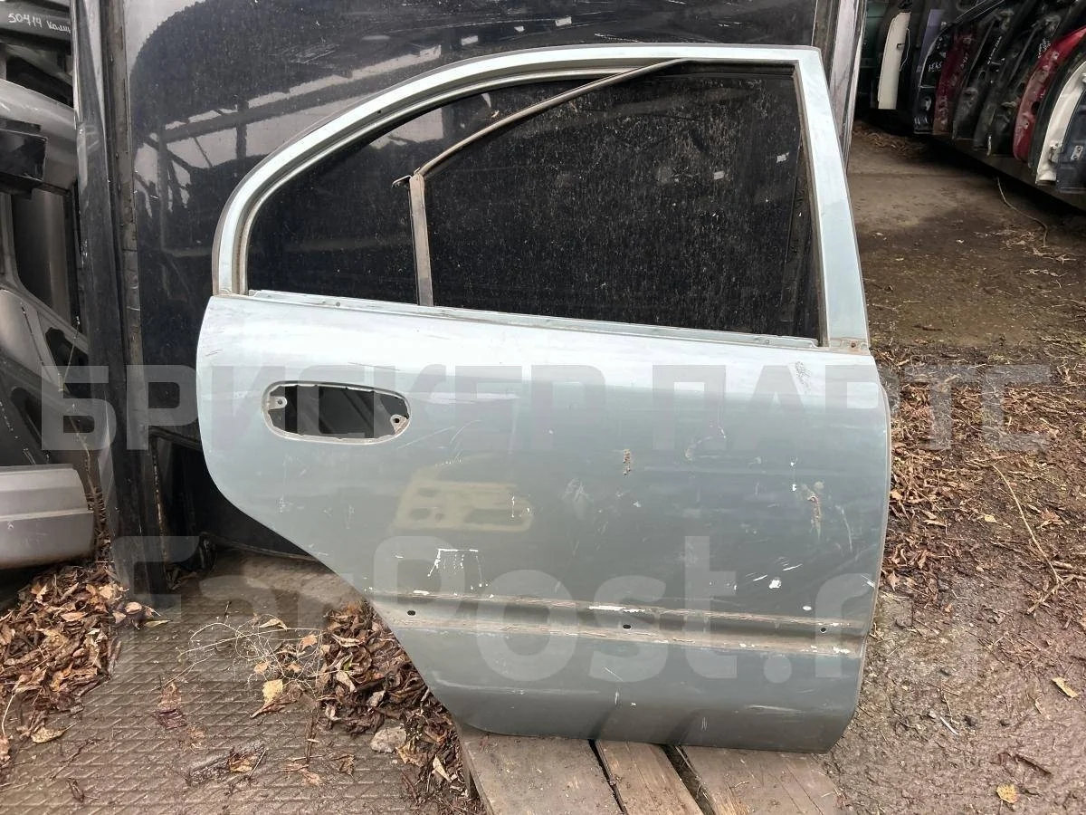 Дверь задняя правая Митсубиси Каризма I  рестайлинг