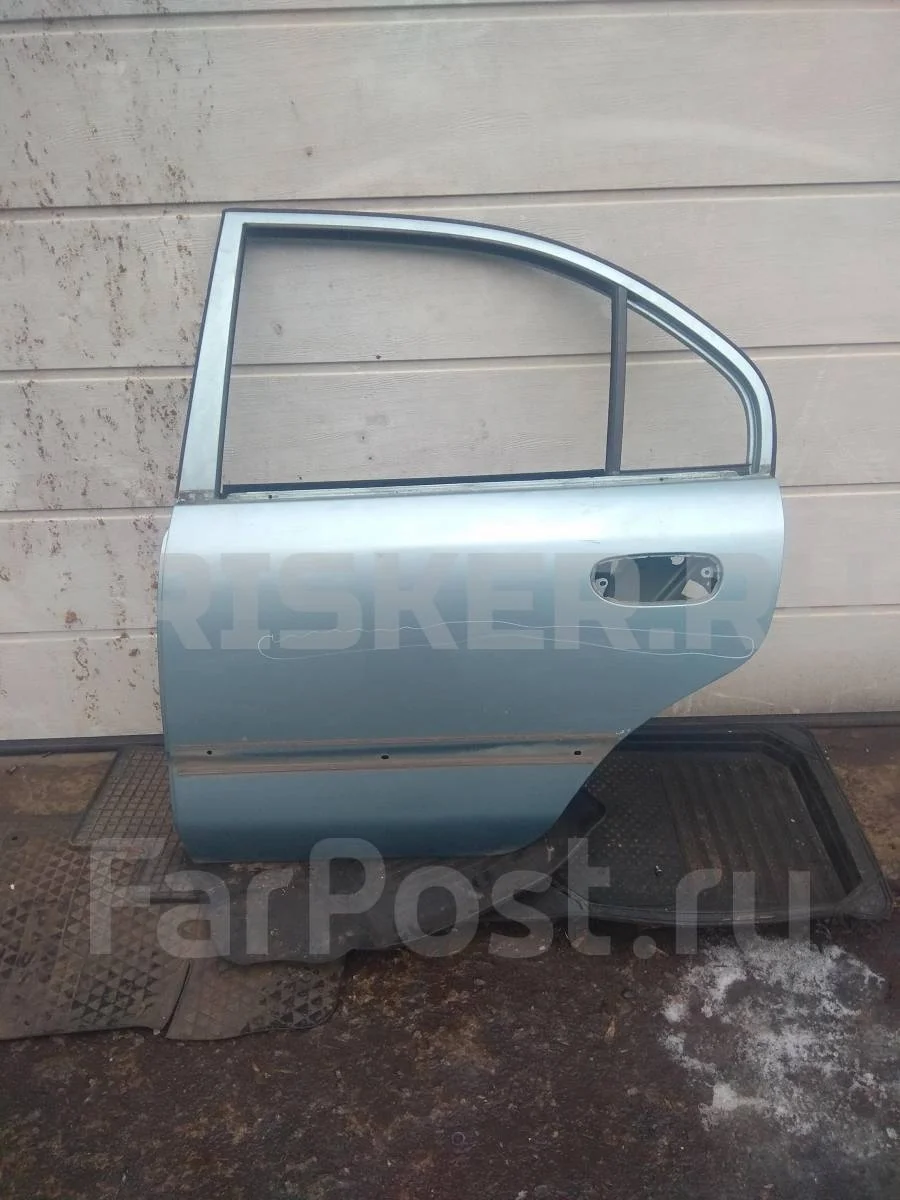 Дверь задняя левая Митсубиси Каризма I  рестайлинг