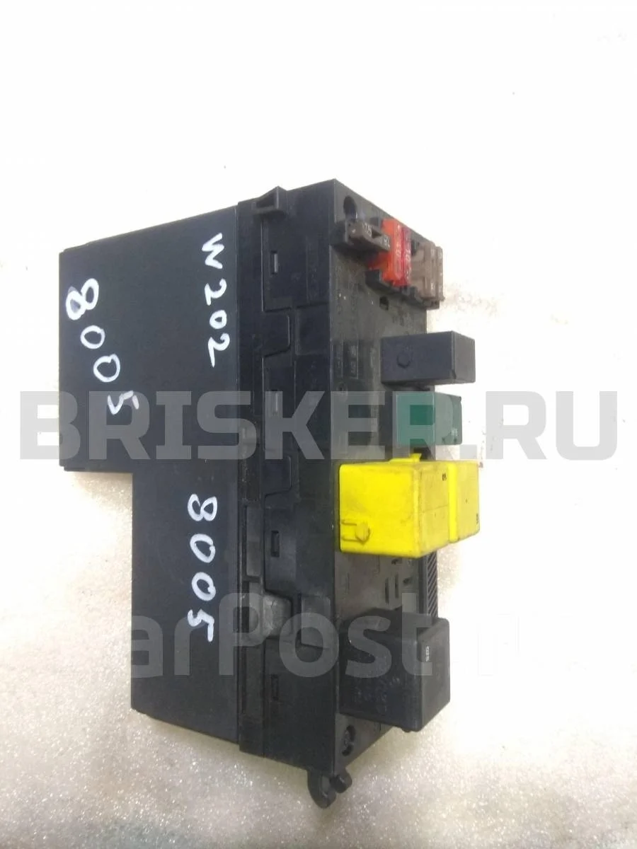 Блок предохранителей Mercedes (Мерседес) Ц-класс W202