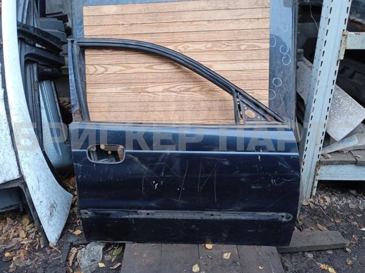 Дверь передняя правая Дэу Леганза 1  V100