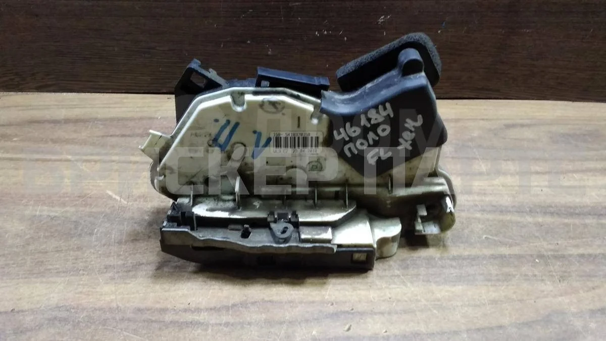 Замок водительской двери Фольксваген Поло 5  Mk5 6R1