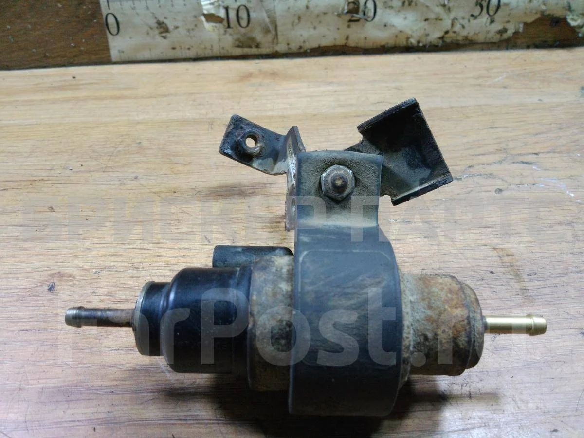 Насос топливный Ленд Ровер Дискавери 3