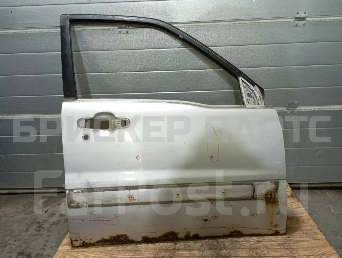Дверь передняя правая Сузуки XL7 (Икс-эль) 1 серия