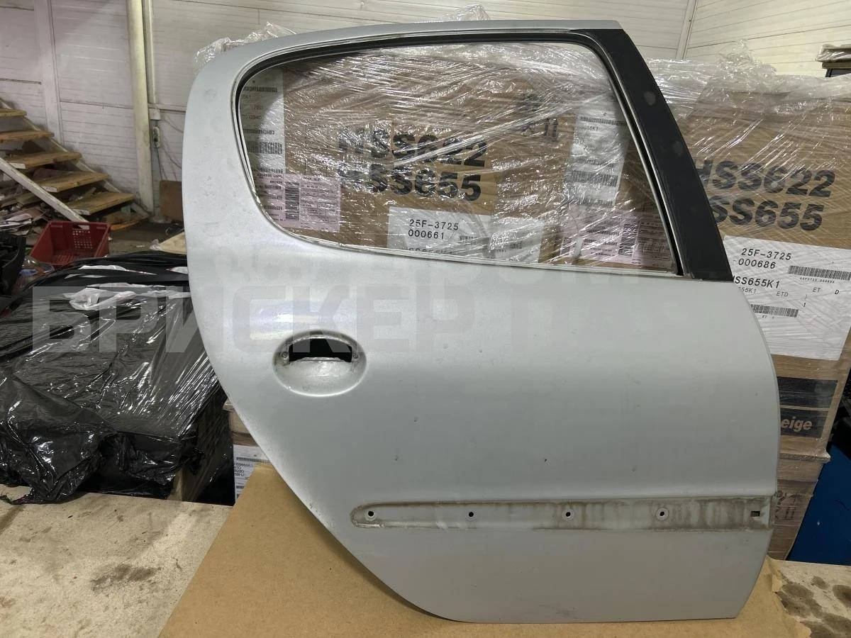 Дверь задняя правая Пежо 206