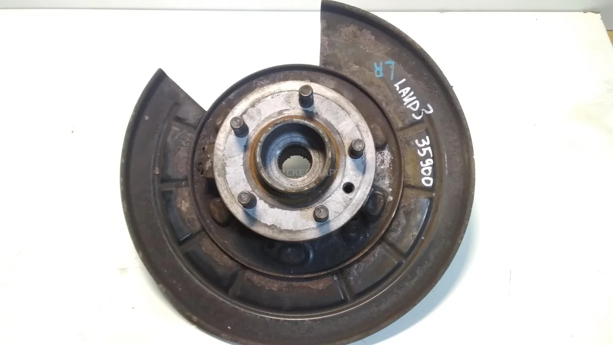 Кулак задний левый Ленд Ровер Дискавери 3