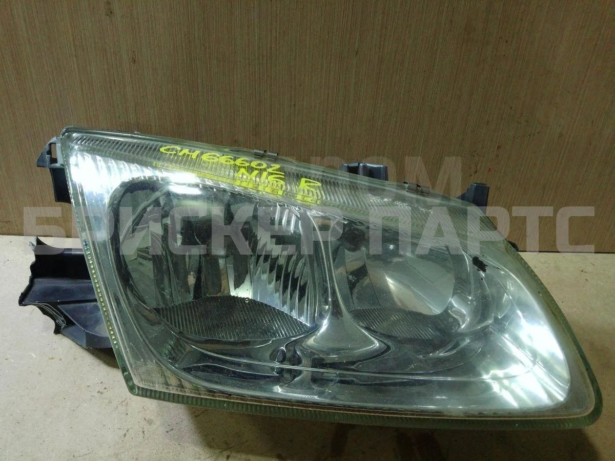 Фара правая Ниссан Альмера 2  (N16)