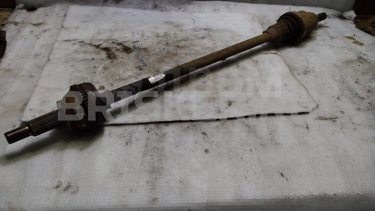 Привод (шрус) задний правый Ниссан Террано D10